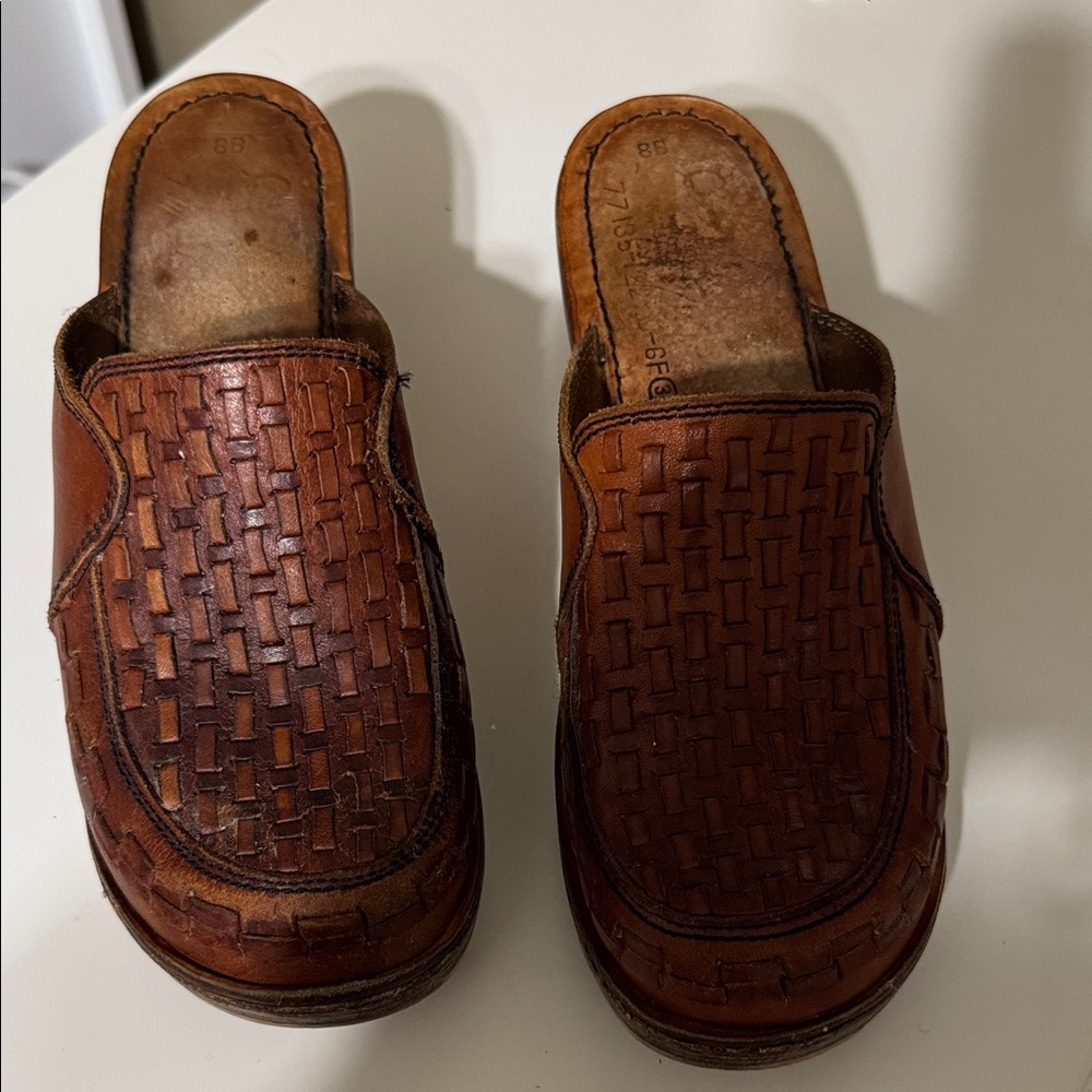 Brown Leather Women's Clogs - Picture 4 of 16